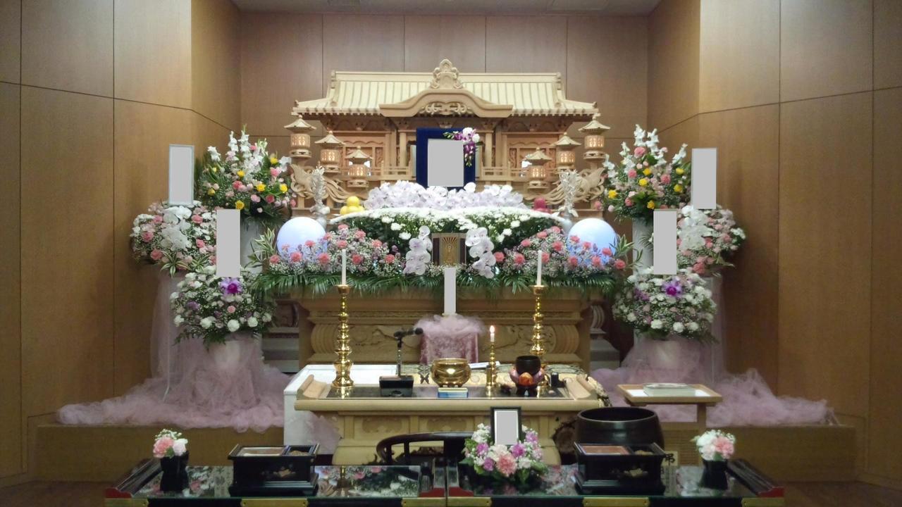 瑞穂斎場　花祭壇.JPG